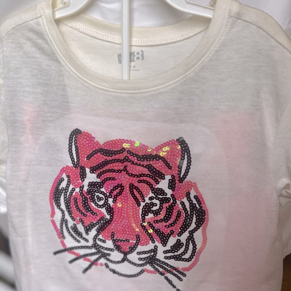 Crazy 8 Size Small Sequin Tiger and Pink Shorts Set